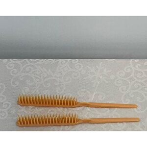 Clairol Backcombing Teasing Brush Set Of 2 Orange Peach Color Plastic Vintage Ha
